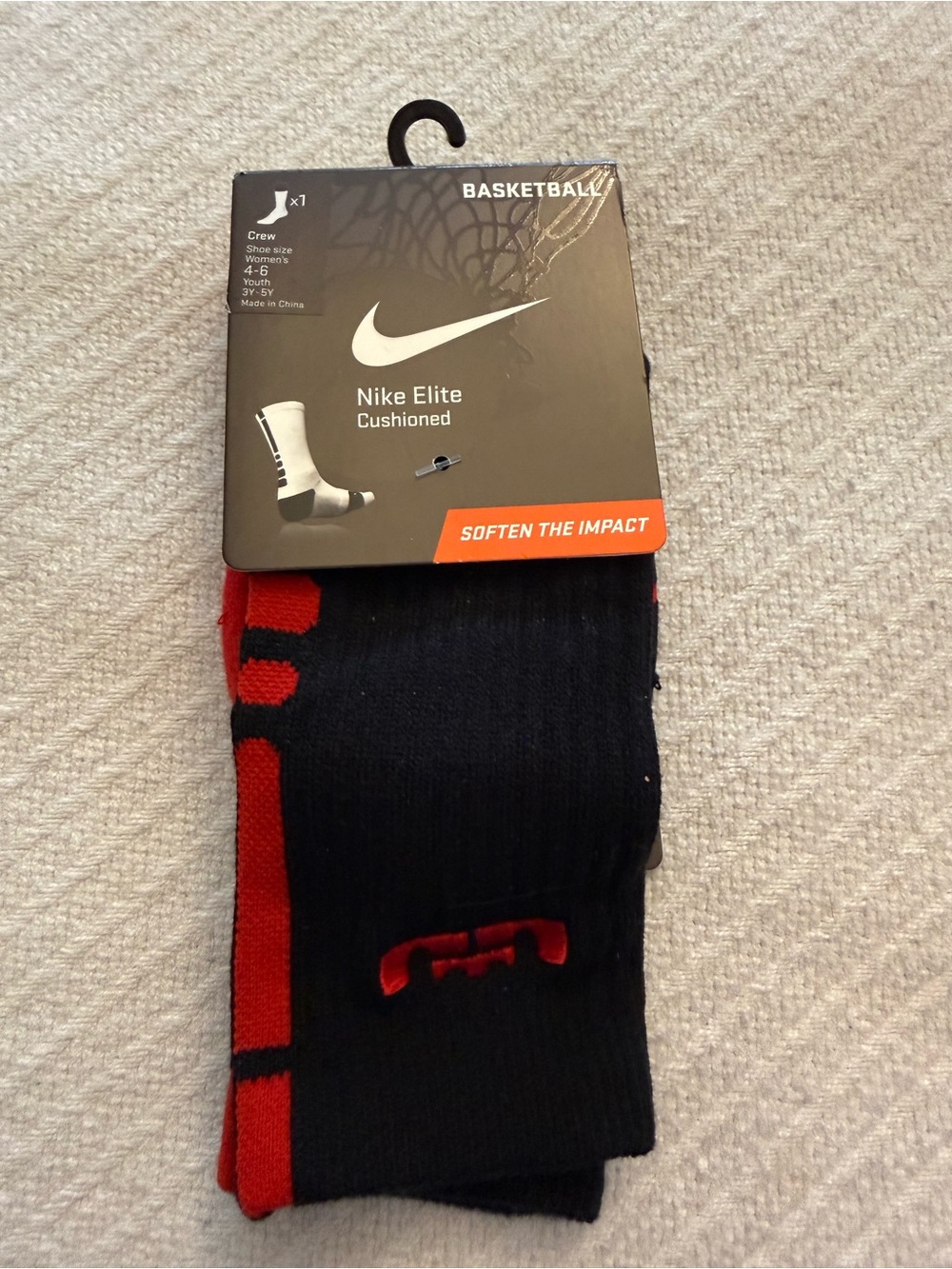 Nike Cushioned Crew Basketball Socks - Black & Red